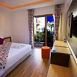 Kleopatra Hermes 3*